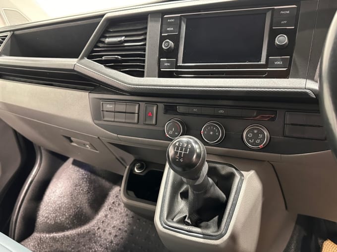 2025 Volkswagen Transporter