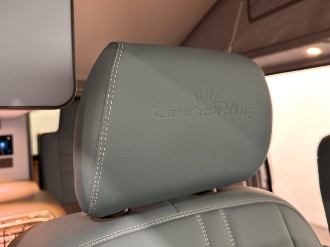 2025 Volkswagen Transporter