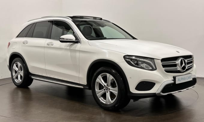 2025 Mercedes-benz Glc