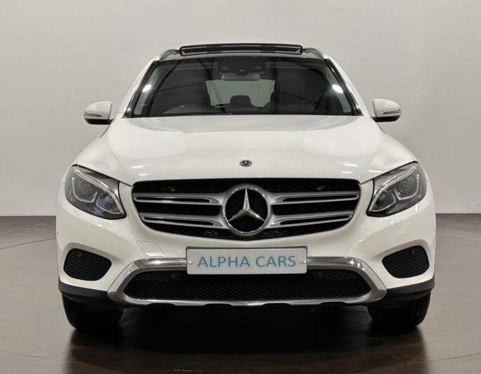 2025 Mercedes-benz Glc