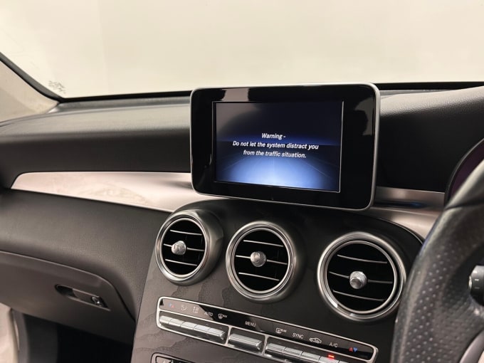 2025 Mercedes-benz Glc