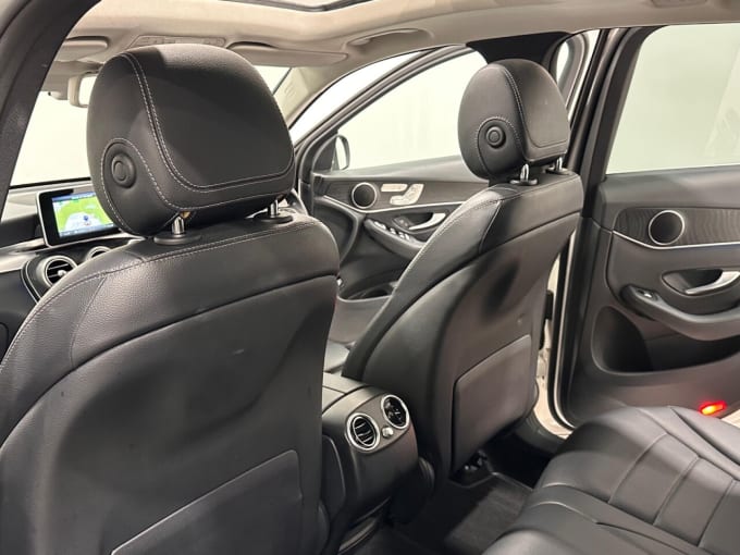 2025 Mercedes-benz Glc