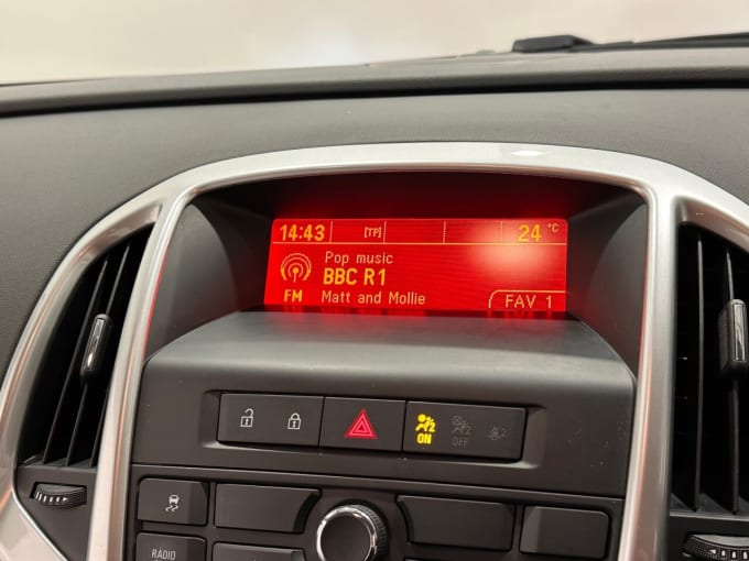 2025 Vauxhall Astra