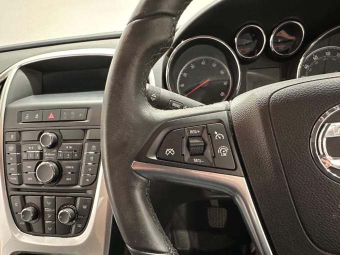 2025 Vauxhall Astra