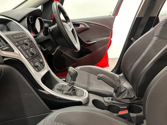 2025 Vauxhall Astra