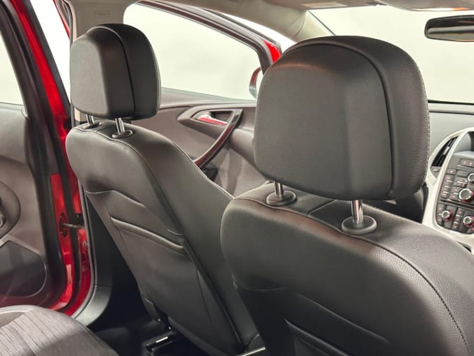 2025 Vauxhall Astra