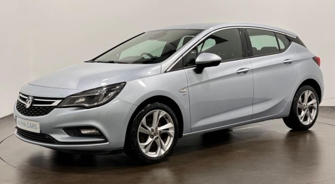 2025 Vauxhall Astra