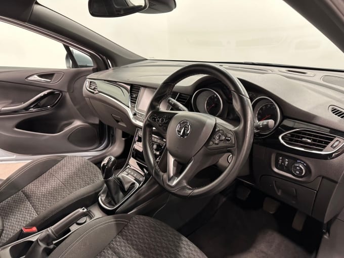 2025 Vauxhall Astra