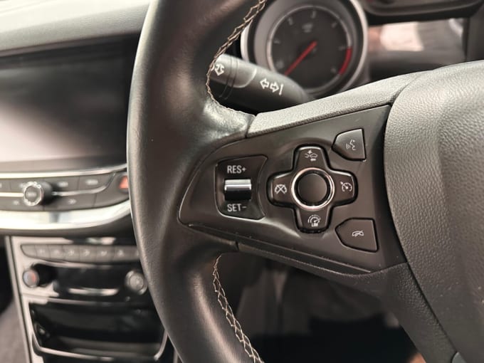 2025 Vauxhall Astra