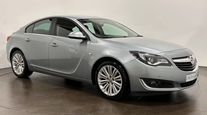 2025 Vauxhall Insignia
