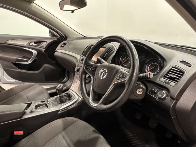 2025 Vauxhall Insignia