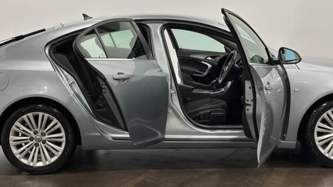 2025 Vauxhall Insignia
