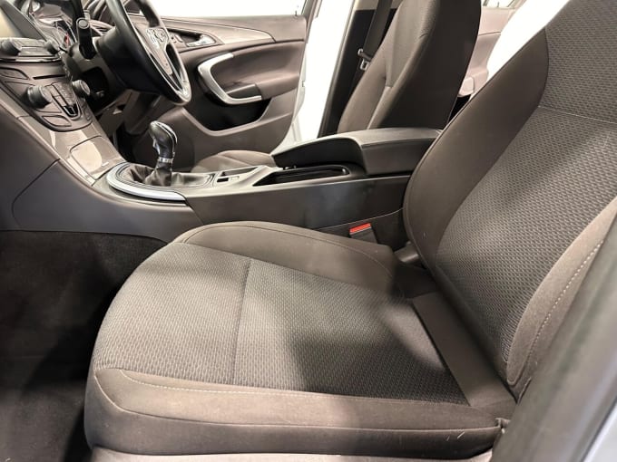 2025 Vauxhall Insignia
