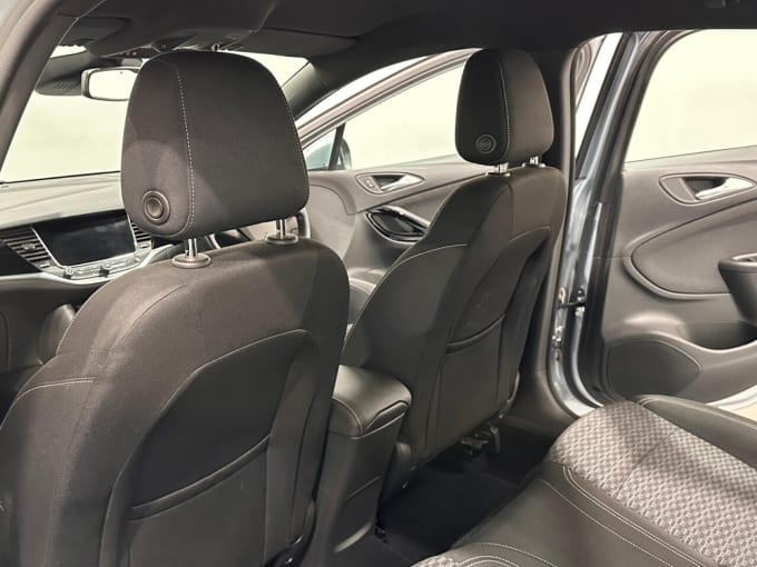 2025 Vauxhall Insignia