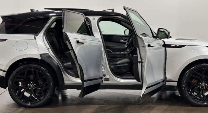 2025 Land Rover Range Rover Velar