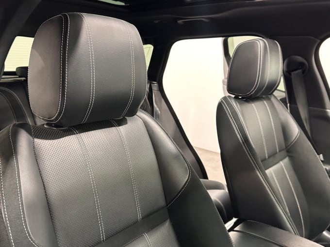 2025 Land Rover Range Rover Velar