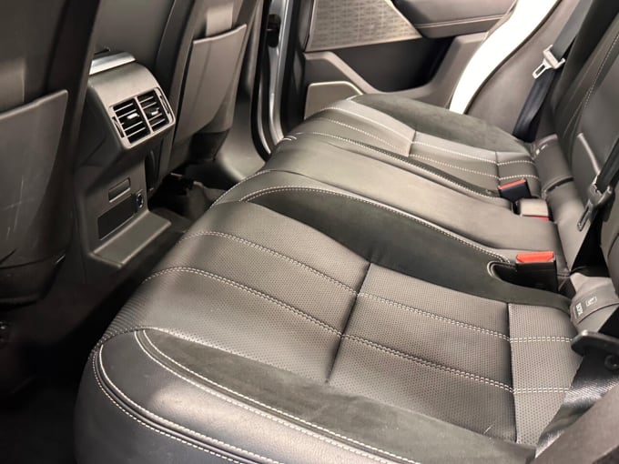 2025 Land Rover Range Rover Velar
