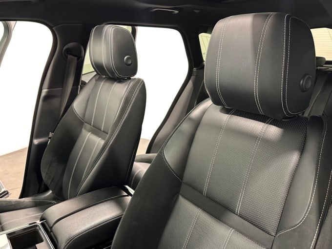 2025 Land Rover Range Rover Velar