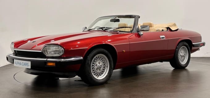 2025 Jaguar Xjs