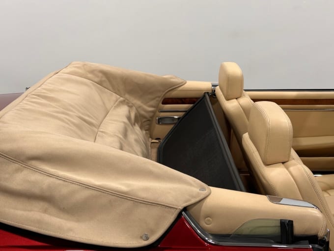 2025 Jaguar Xjs