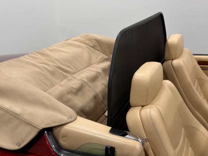 2025 Jaguar Xjs