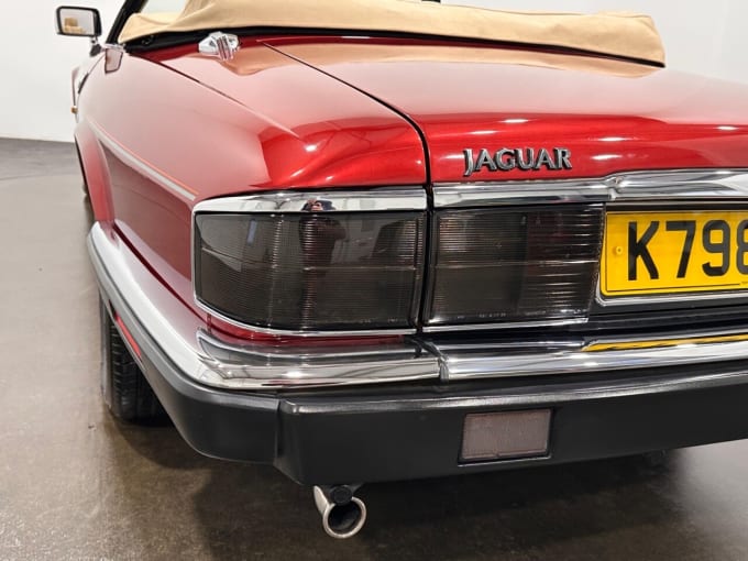 2025 Jaguar Xjs