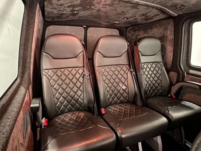 2025 Volkswagen Transporter