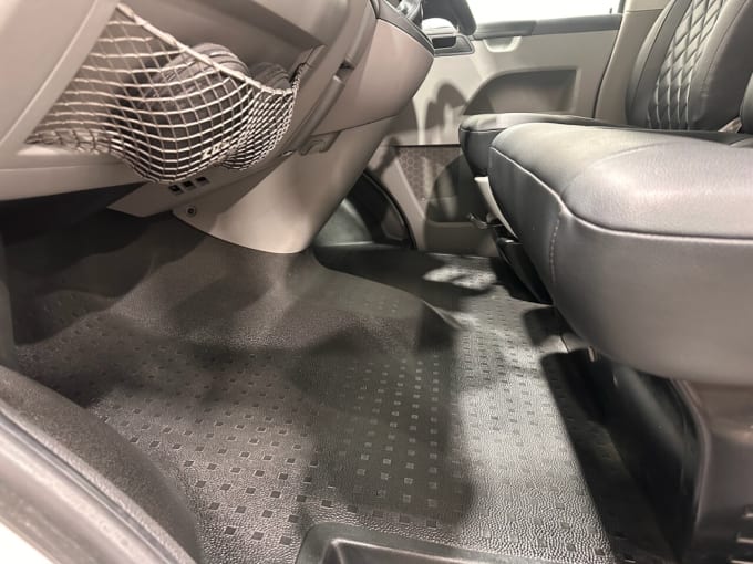 2025 Volkswagen Transporter