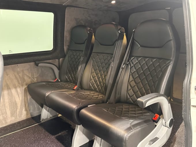 2025 Volkswagen Transporter
