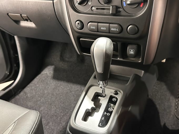 2025 Suzuki Jimny