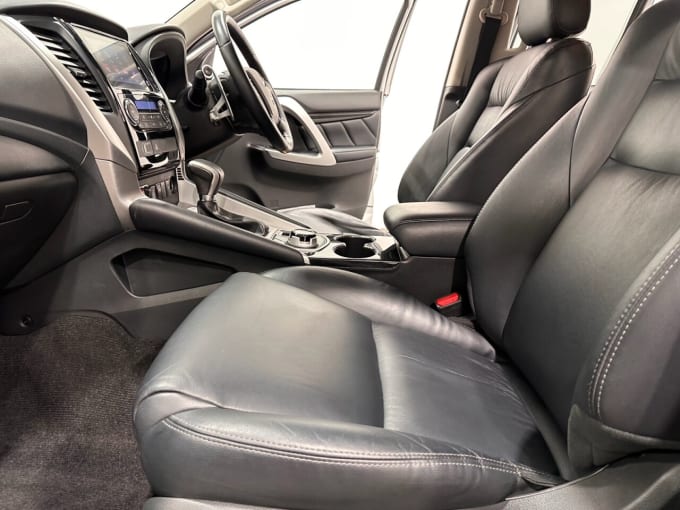 2025 Mitsubishi Shogun Sport