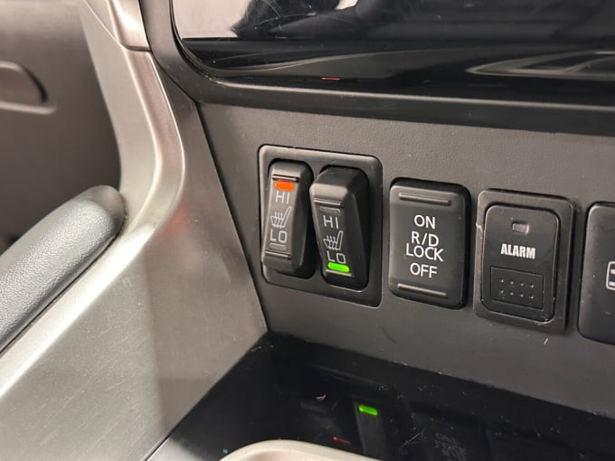 2025 Mitsubishi Shogun Sport