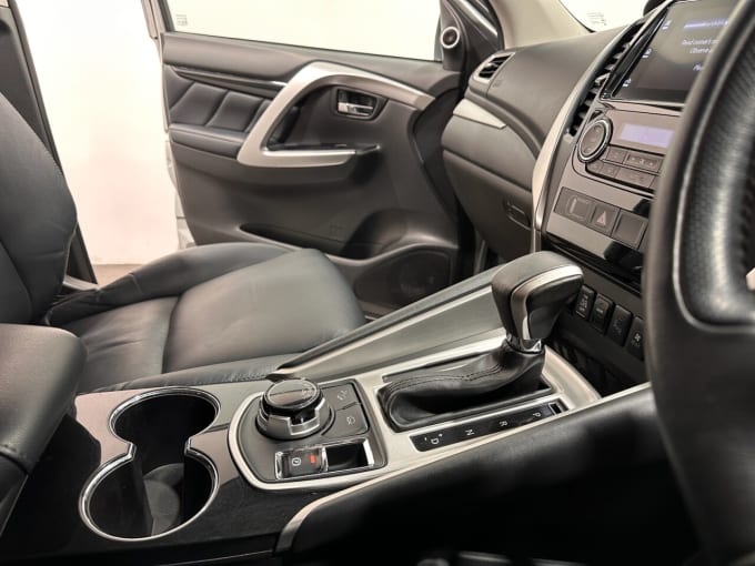 2025 Mitsubishi Shogun Sport