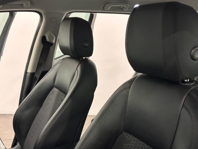 2025 Land Rover Discovery Sport