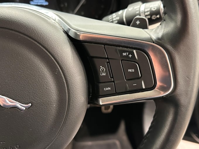 2025 Jaguar Xf