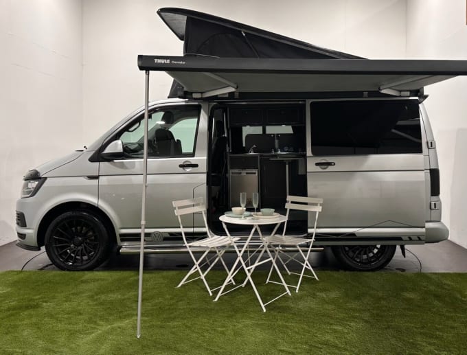 2025 Volkswagen Transporter