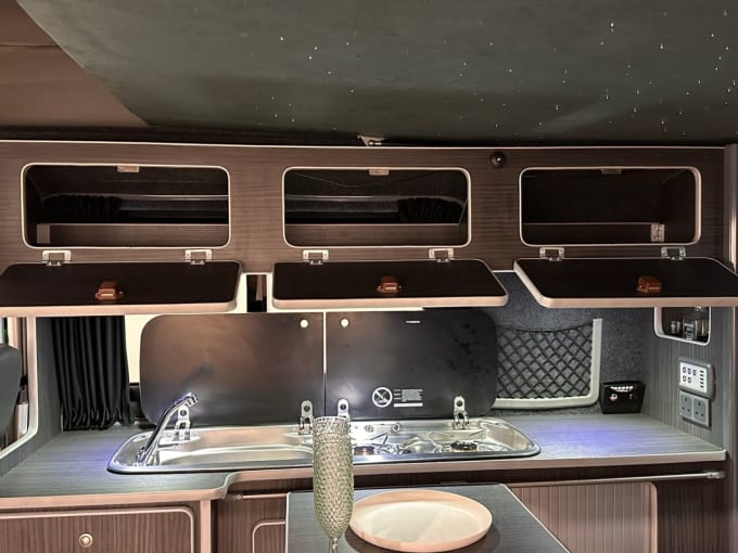 2025 Volkswagen Transporter