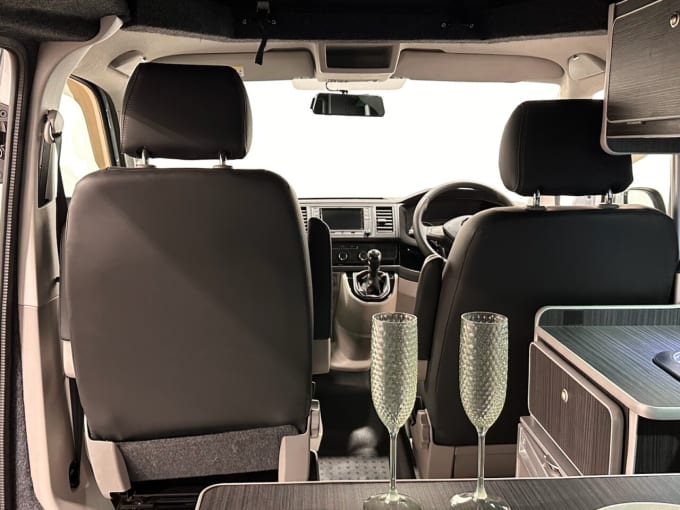 2025 Volkswagen Transporter
