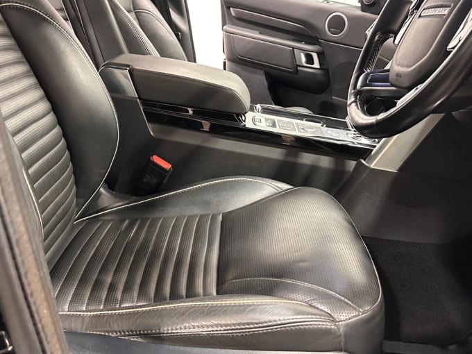 2025 Land Rover Discovery