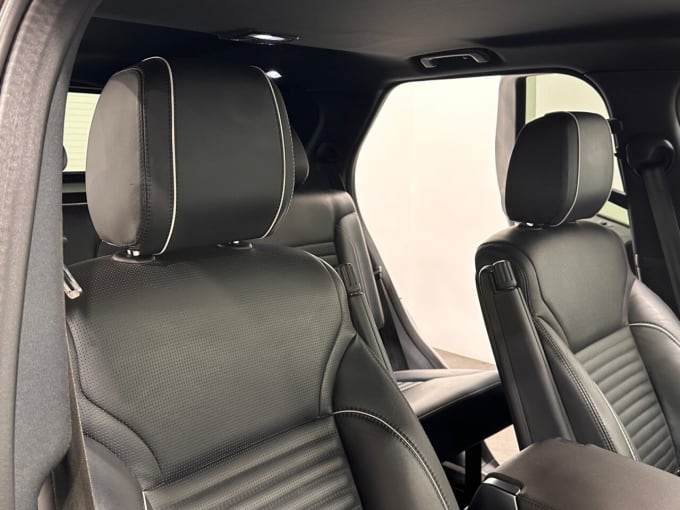2025 Land Rover Discovery