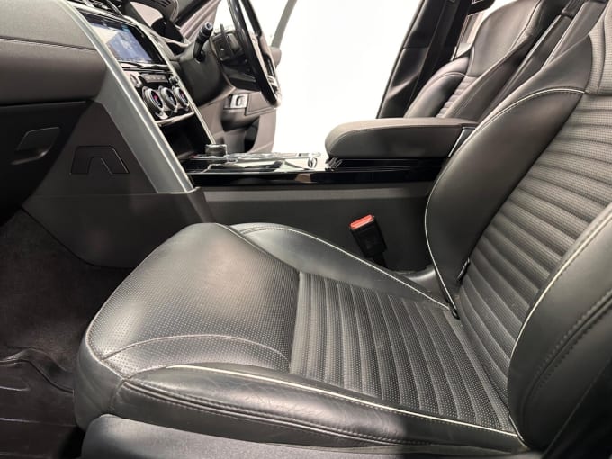 2025 Land Rover Discovery