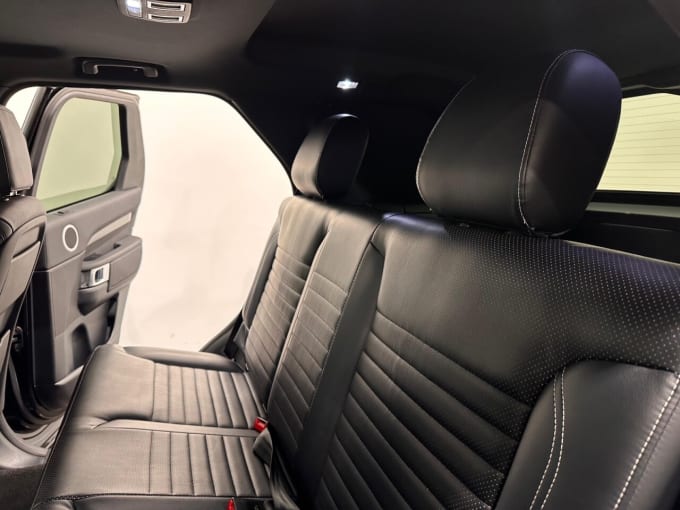 2025 Land Rover Discovery