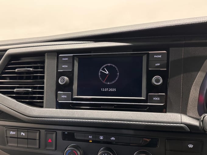 2025 Volkswagen Transporter