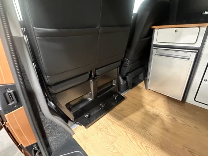 2025 Volkswagen Transporter