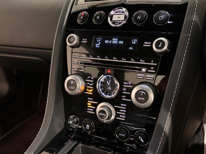 2025 Aston Martin Dbs
