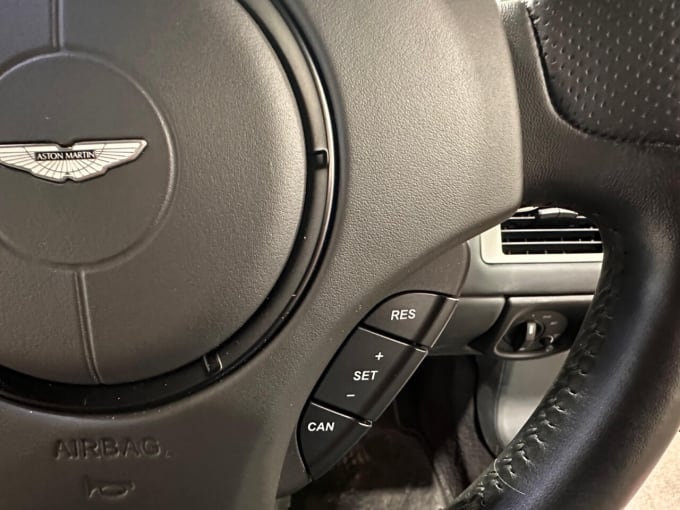2025 Aston Martin Dbs