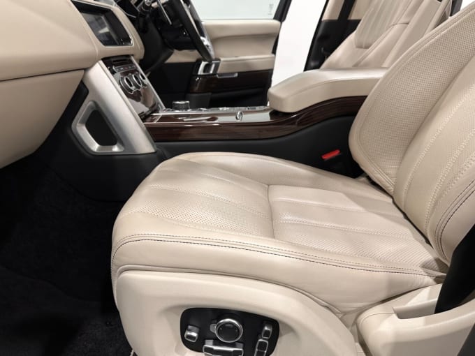 2025 Land Rover Range Rover