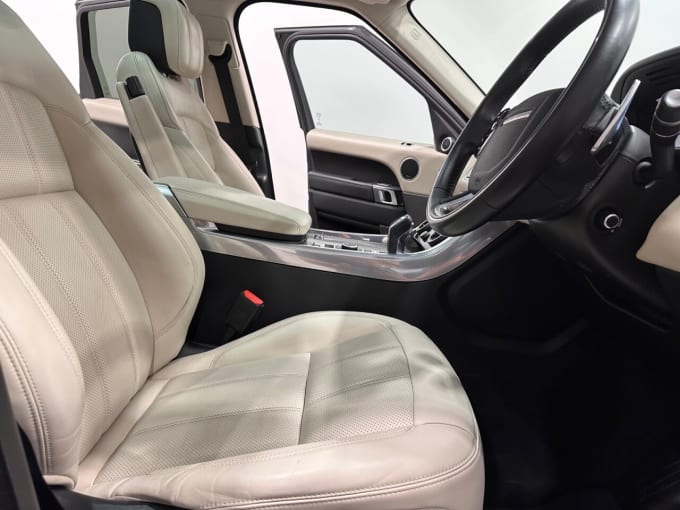 2025 Land Rover Range Rover Sport