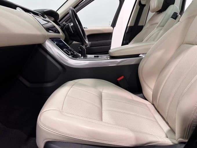 2025 Land Rover Range Rover Sport
