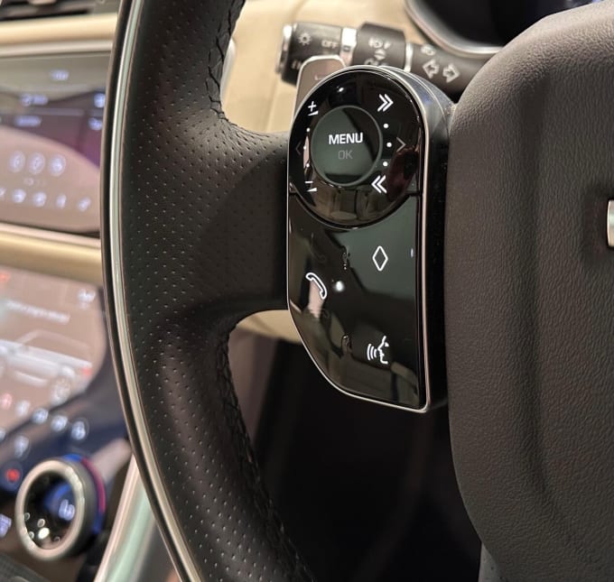 2025 Land Rover Range Rover Sport